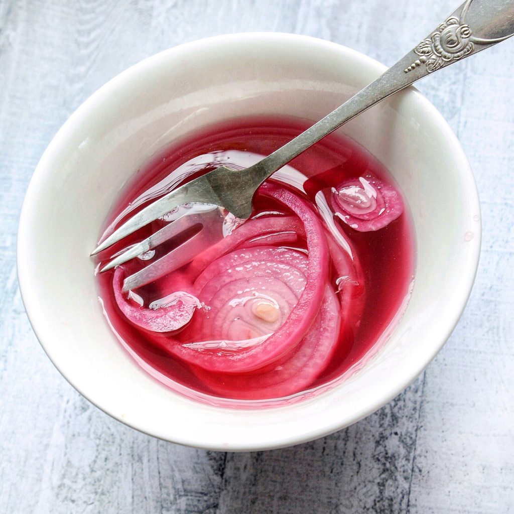Pickled Onions in pickling liquid