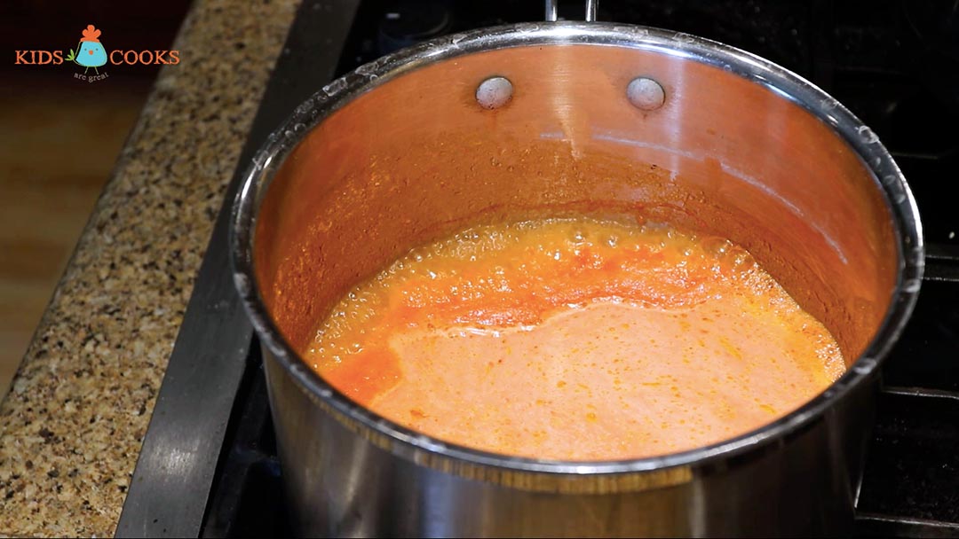 In a sauce pan, add 1 tablespoon of oil and cook the sauce for 10 minutes
